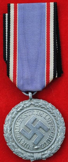 WW2 German Luftschutz Service Medal 