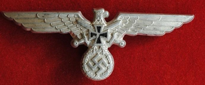 WW2 German Old Comrades Cap Badge