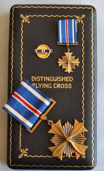 USA Distinguished Flying Cross with miniature Distinguished Flying Cross