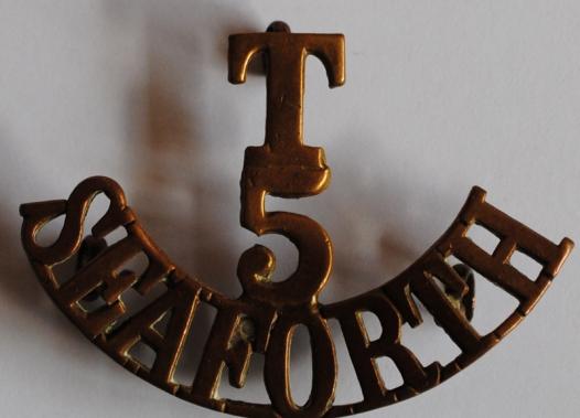 British Army Brass Shoulder Title T 5 Seaforth Highlanders