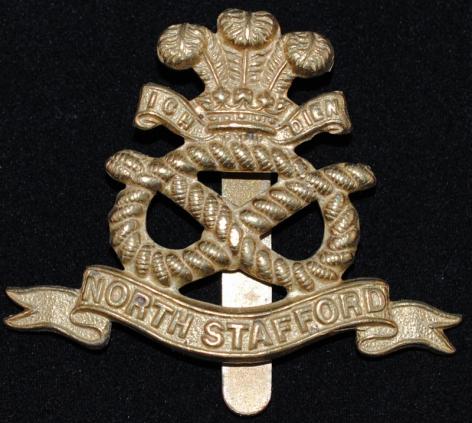 WW1 North Staffordshire Regiment Brass Cap Badge